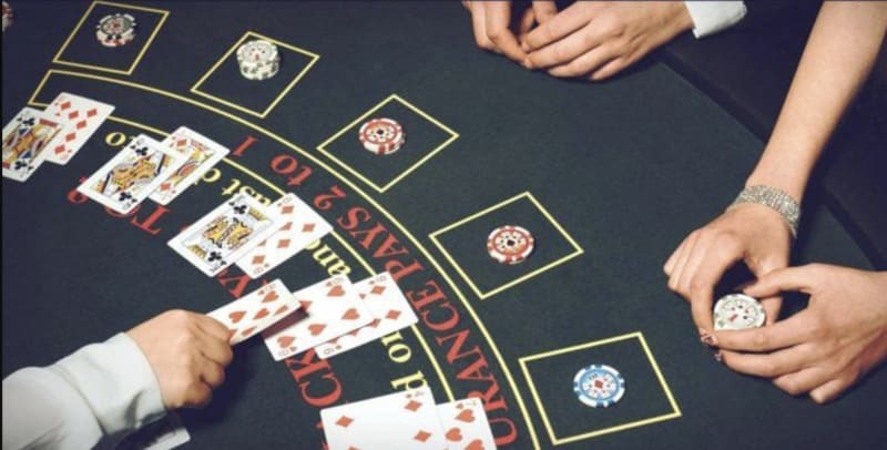 Dealer Kubet là gì? Vai trò của những bóng hồng tại bàn cược